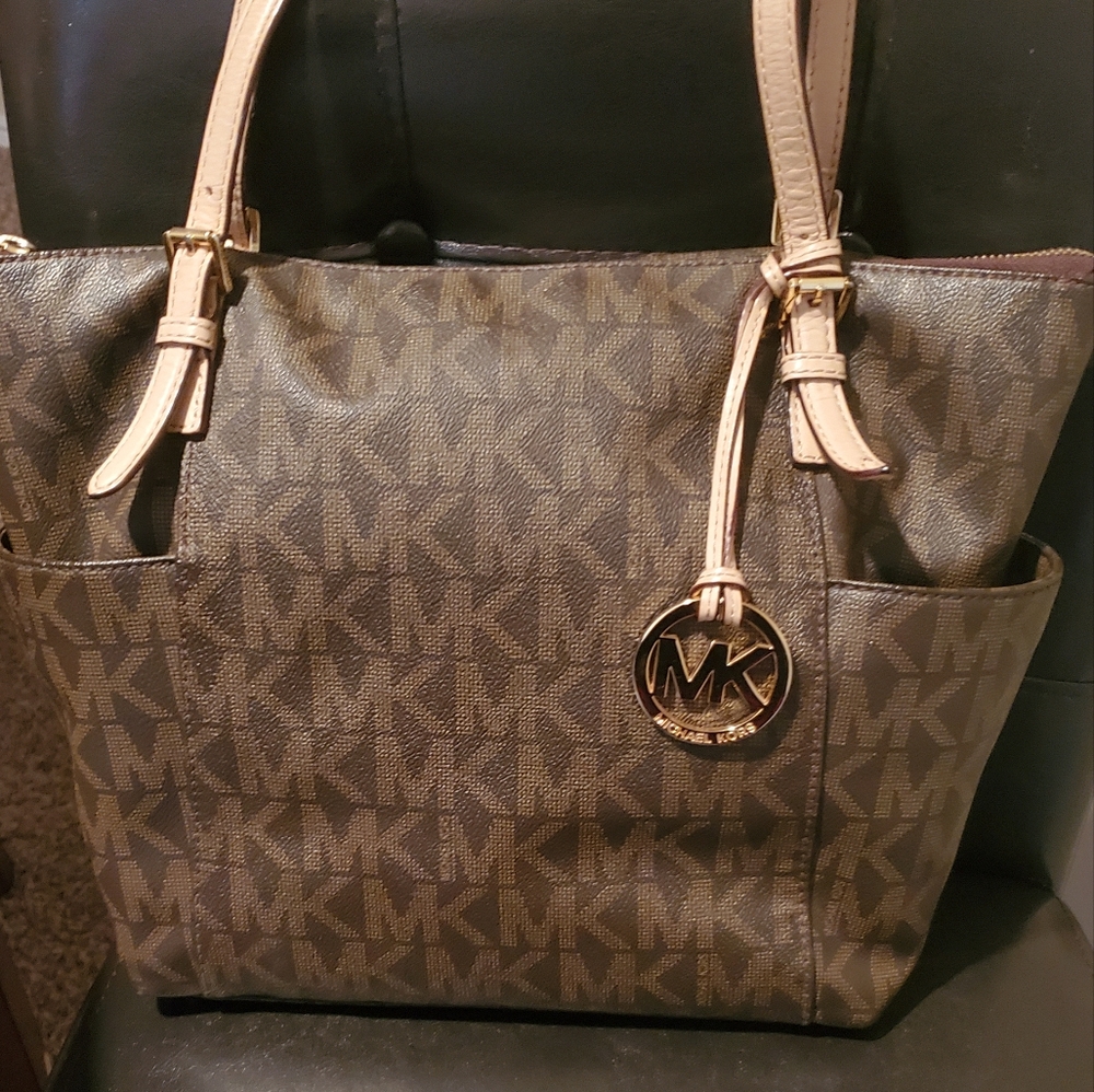 Michael Kors purse